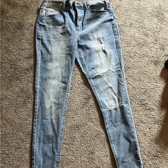 Mudd Denim - Women’s High Rise Mudd Jeans
Size 13